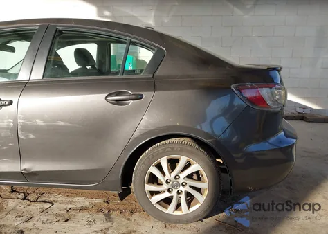 2013 Mazda Mazda3 I Grand Touring from USA, damaged, VIN JM1BL1WP4D1736465
